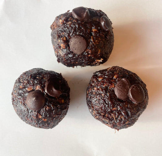 Chocolate peanut butter protein balls